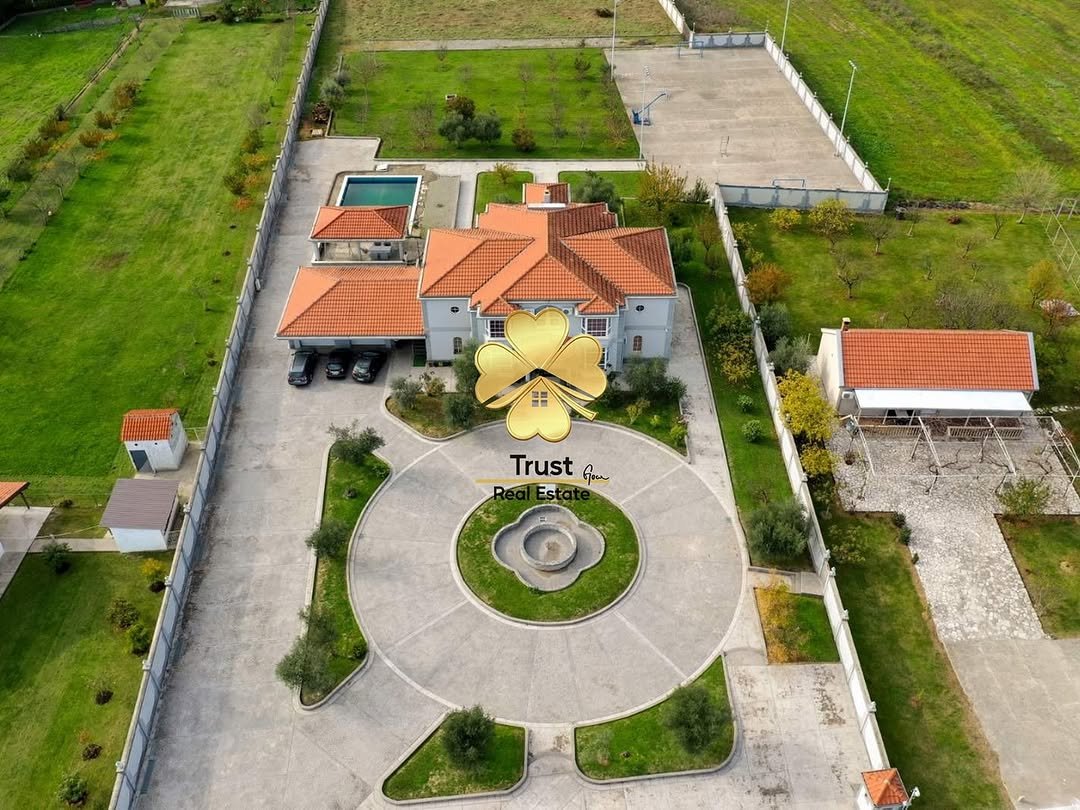 Na priodaju vila, 560m2, Begovina, Danilovgrda
