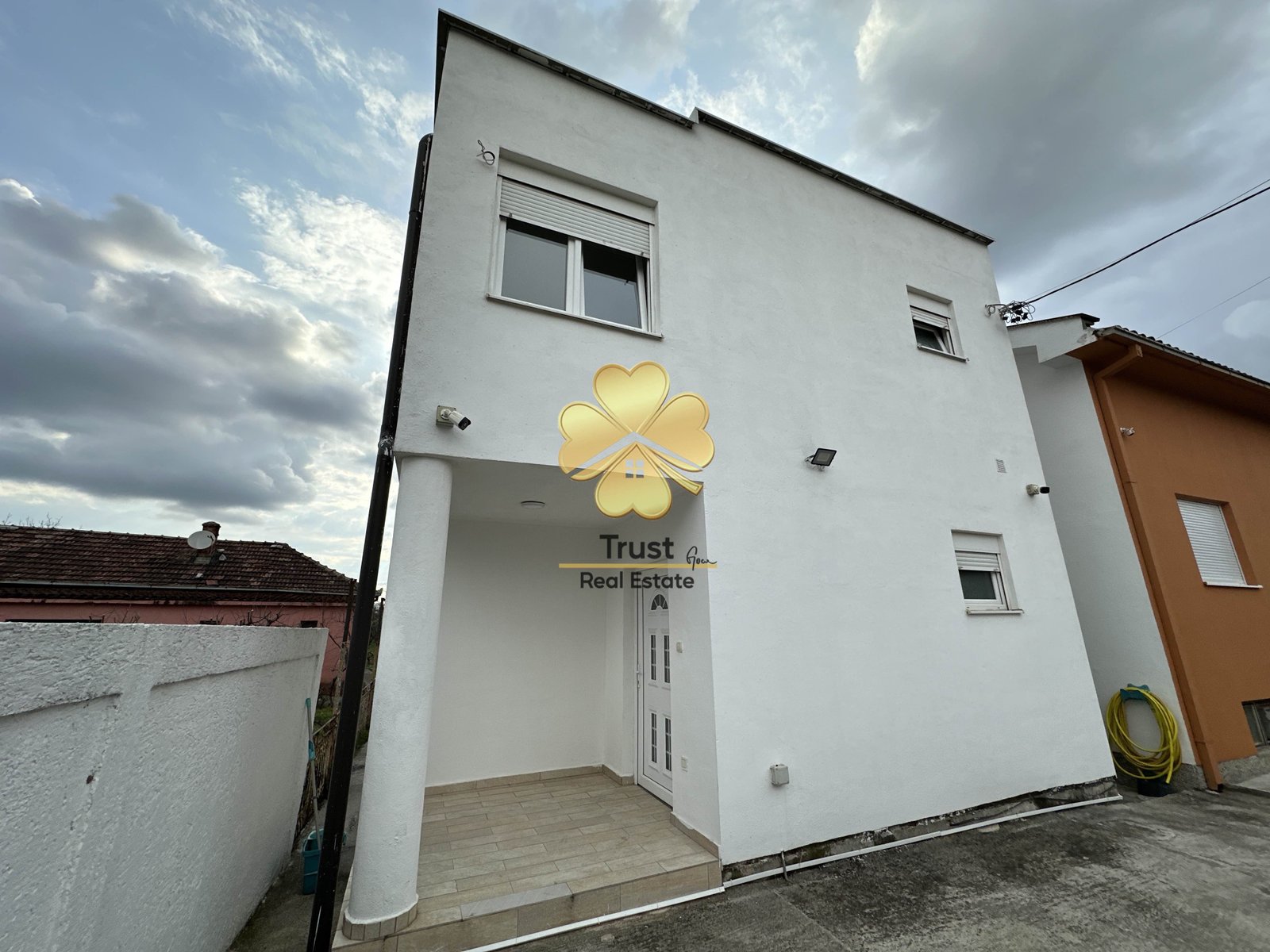 Trosobna kuća, Masline, Podgorica, 150m2