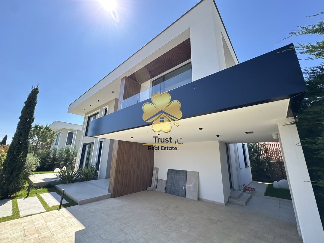 Luksuzna kuća, 230m2, Gornja Gorica,Podgorica