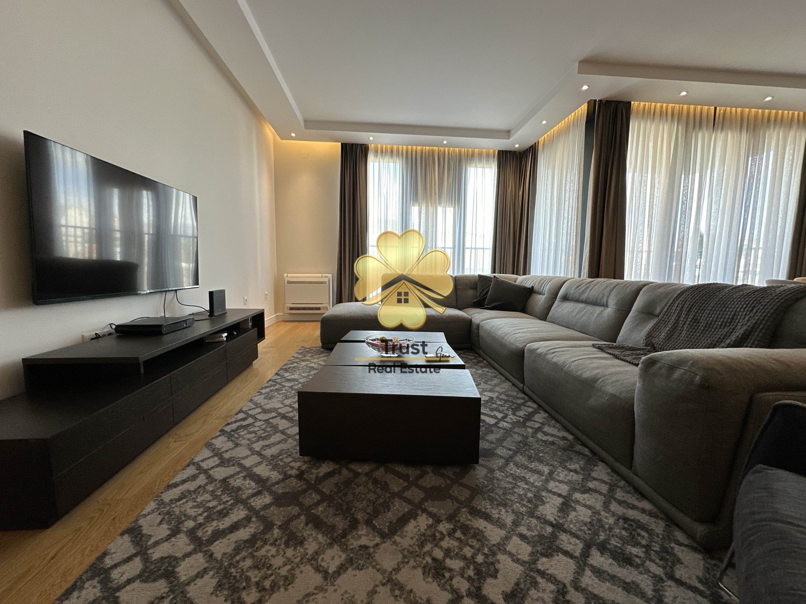 Trosoban luksuzan stan , Linea , Podgorica , 115m2