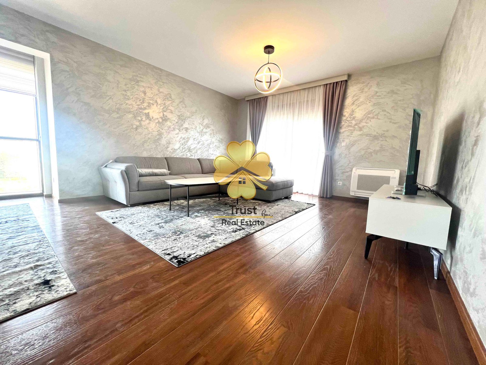 Dvosoban stan, Master kvart 84m2, Podgorica