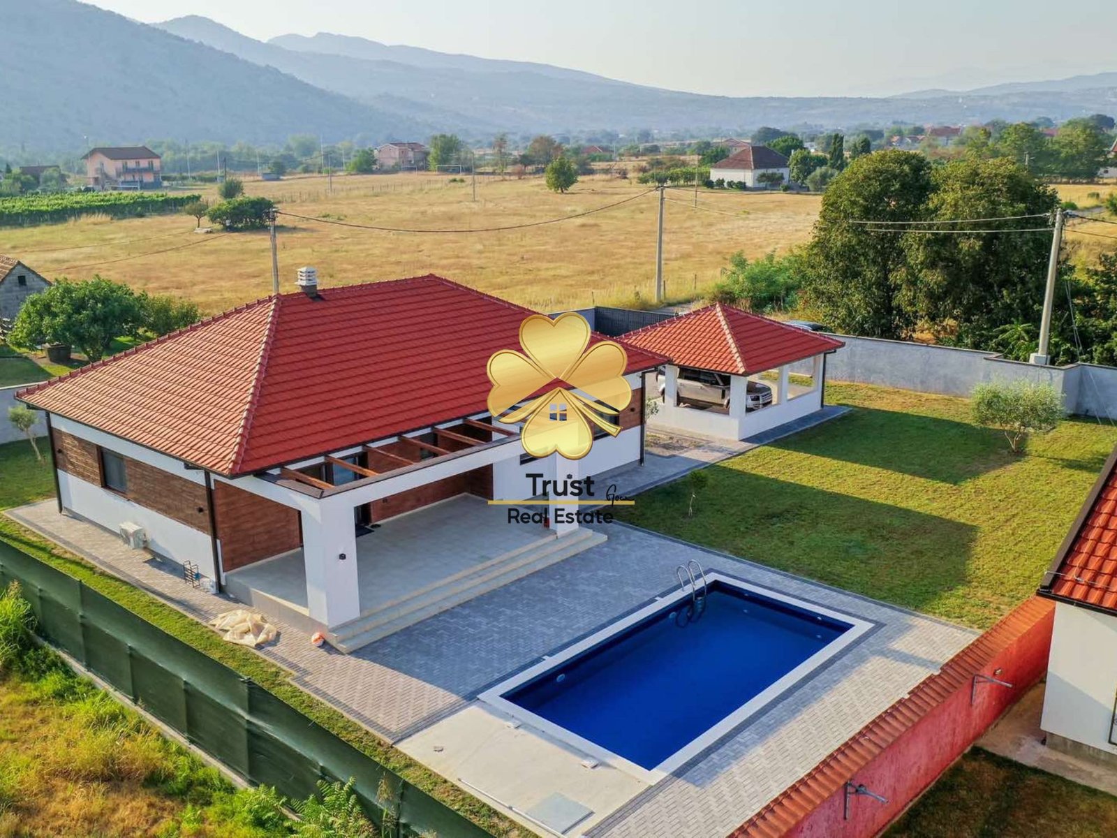 Kuća, Donji Kokoti, 300m2, Podgorica
